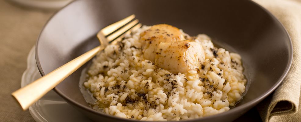 Risotto-caffè-limone-capesante-986x400